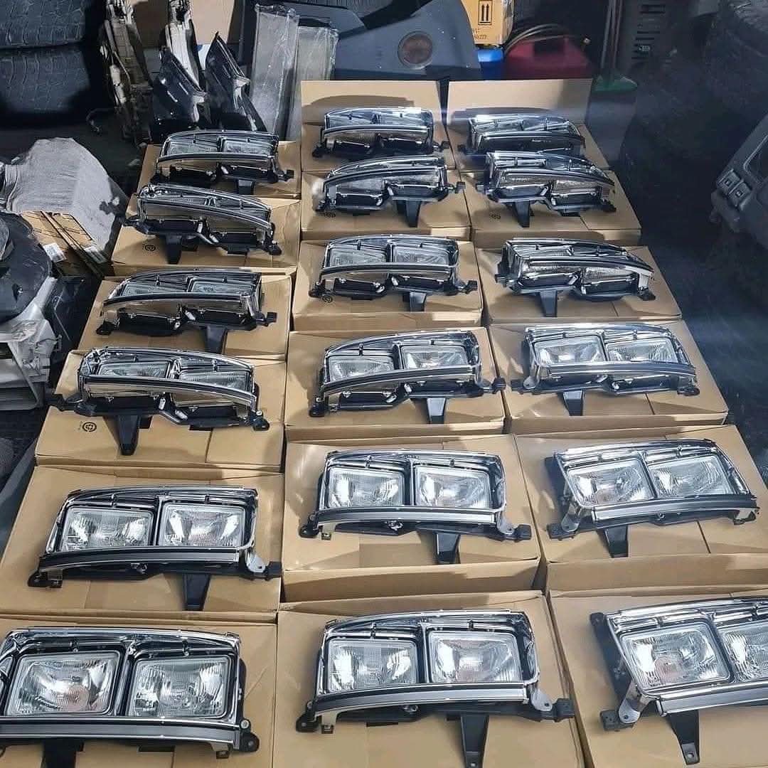 Quad light assembly set